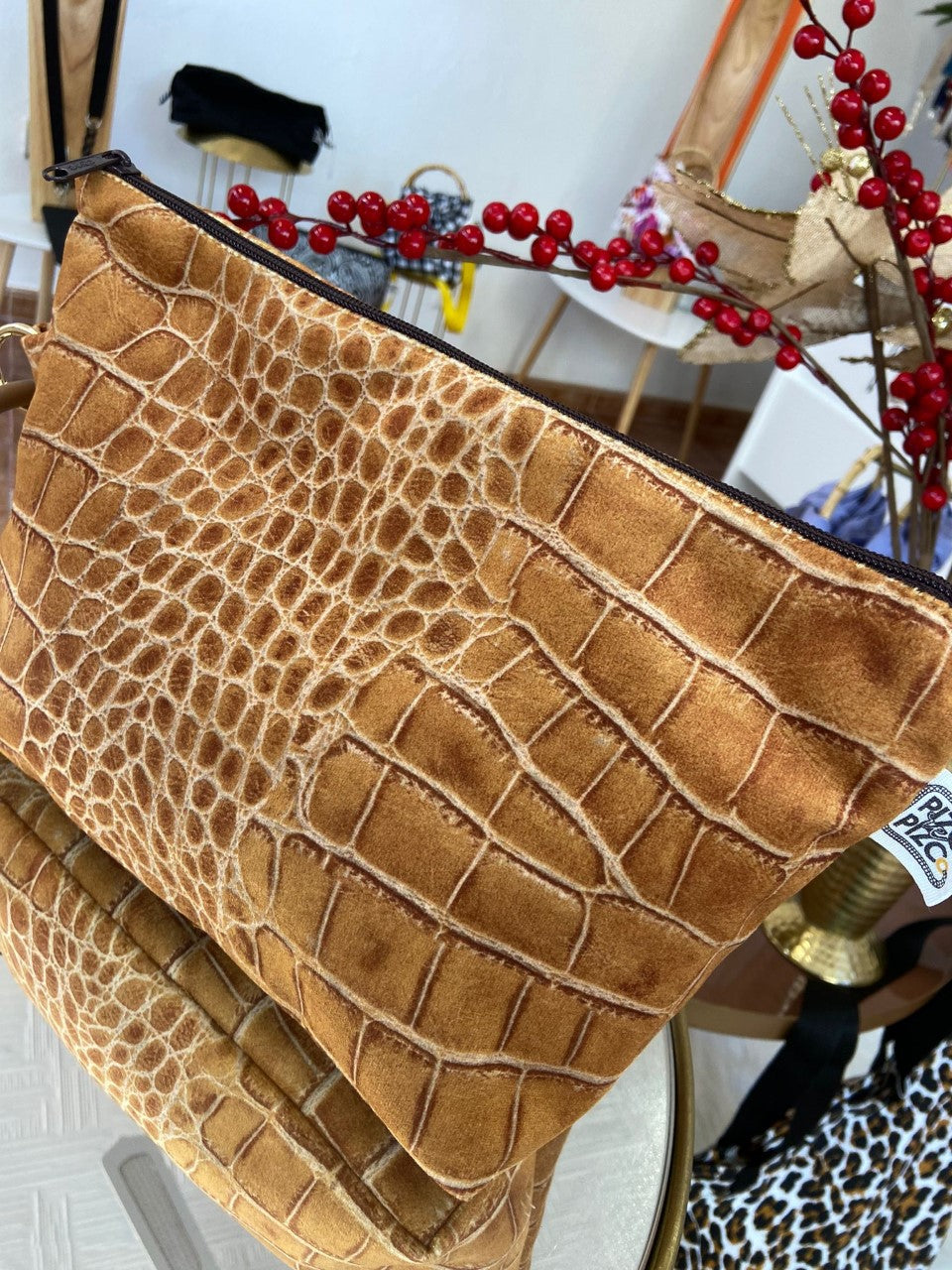Neceser Animal Print Caimán Mostaza