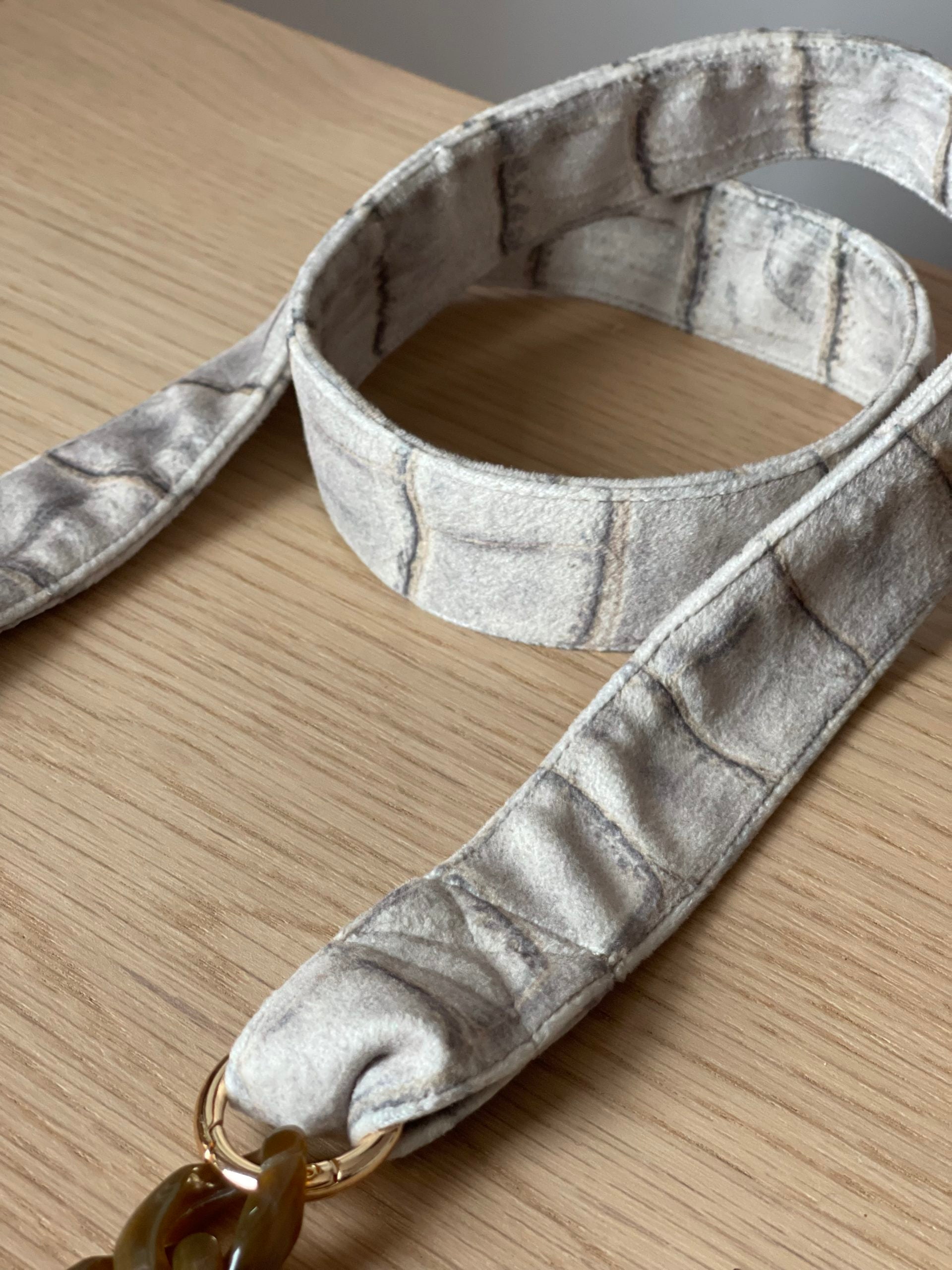 Caiman Mobile Tape Beige